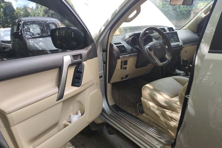 Used Toyota Prado 2017 4000 TXL Dual Airbags Side-Mounted – Middle East Version Driver Seat