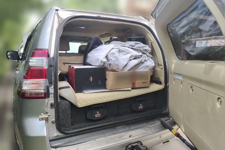 Used Toyota Prado 2017 4000 TXL Dual Airbags Side-Mounted – Middle East Version Trunk