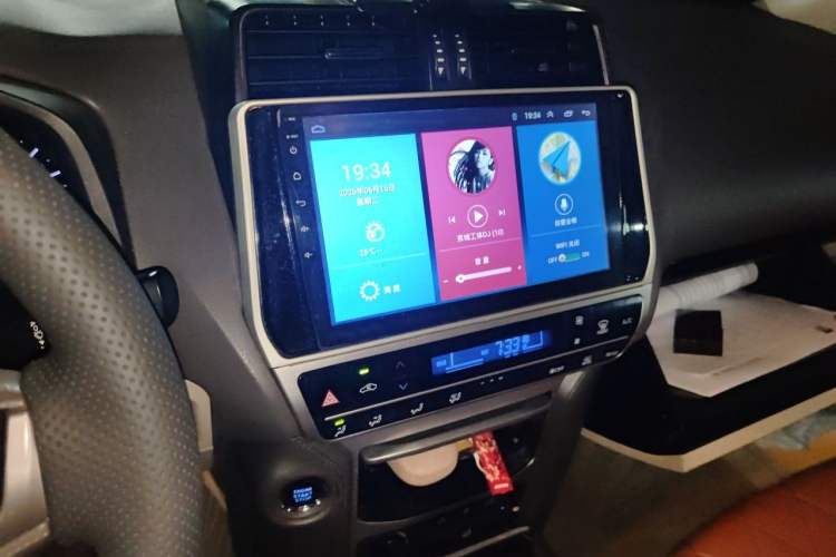 Used Toyota Prado  Audio And AC Panel