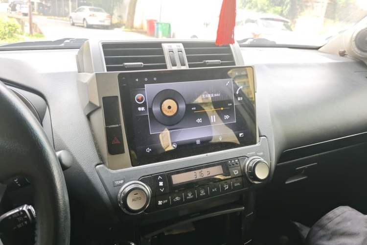 Used Toyota Prado  Audio And AC Panel