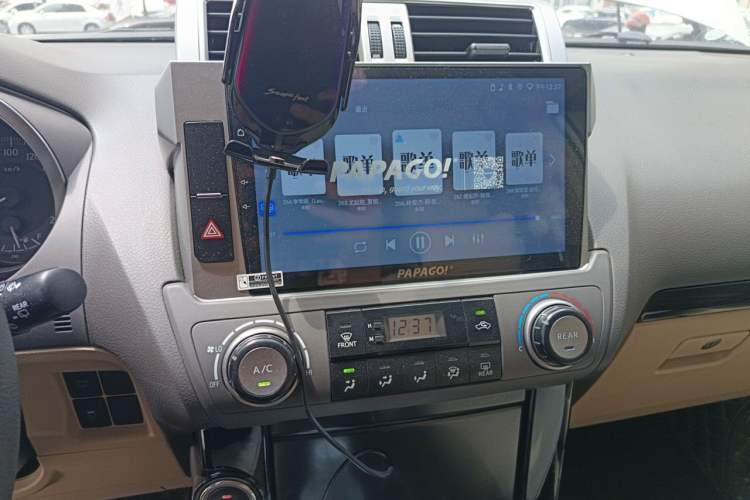 Used Toyota Prado  Audio And AC Panel