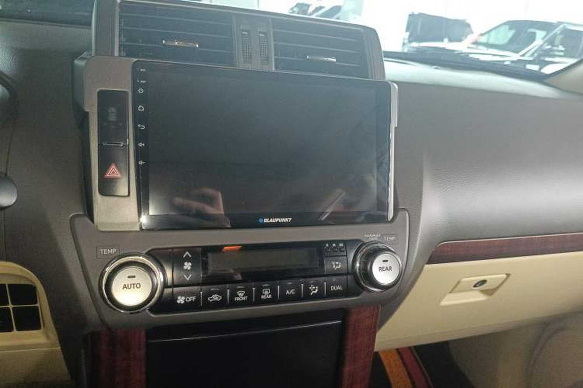 Used Toyota Prado 2017 2.7L Parallel Import Audio And AC Panel
