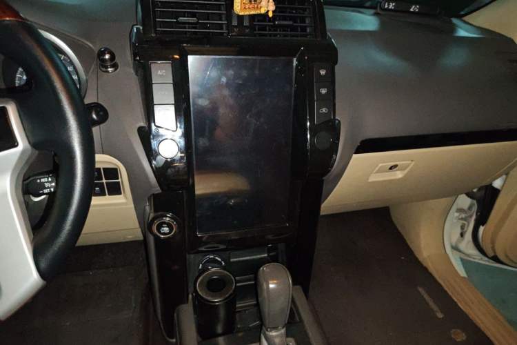 Used Toyota Prado  Audio And AC Panel