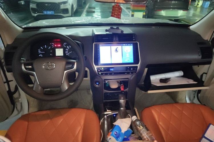 Used Toyota Prado  Center Console