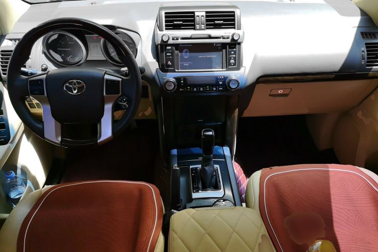 Used Toyota Prado  Center Console