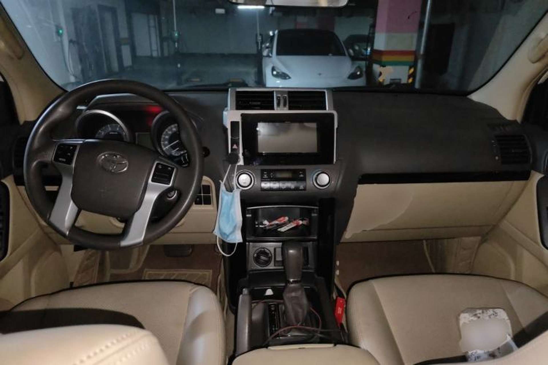 Used Toyota Prado  Center Console
