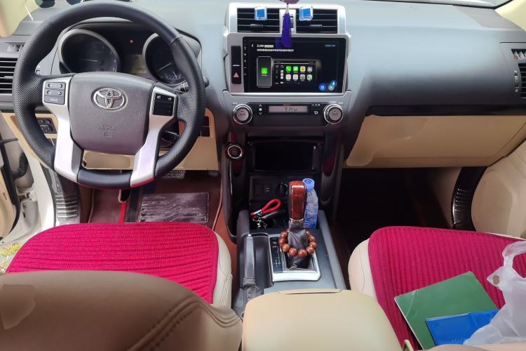 Used Toyota Prado  Center Console