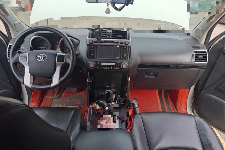 Used Toyota Prado  Center Console