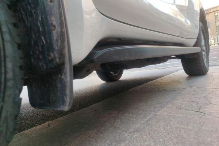 Used Toyota Prado 2017 2.7L Automatic TXL Dual Airbags Underbody Mounting – Middle East Chassis Front Left