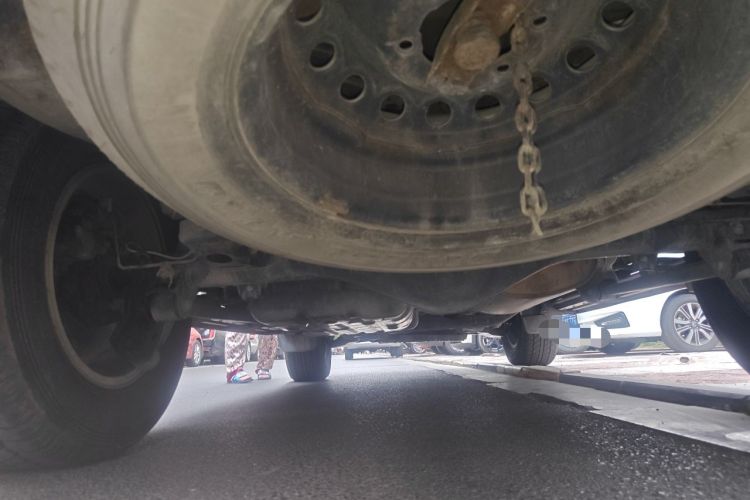 Used Toyota Prado 2017 2.7L Parallel Import Chassis Rear