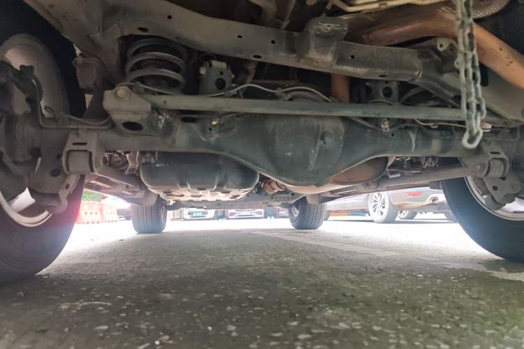 Used Toyota Prado 2017 2700 VX with Nine Airbags Outboard Mount – Middle East Version Chassis Rear