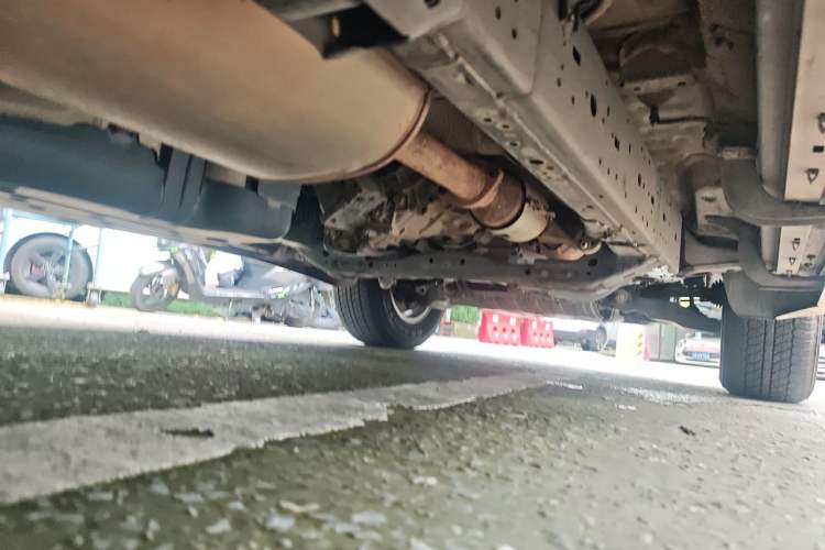 Used Toyota Prado 2017 2700 VX with Nine Airbags Outboard Mount – Middle East Version Chassis Rear Right