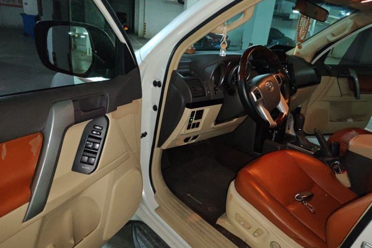 Used Toyota Prado  Driver Seat