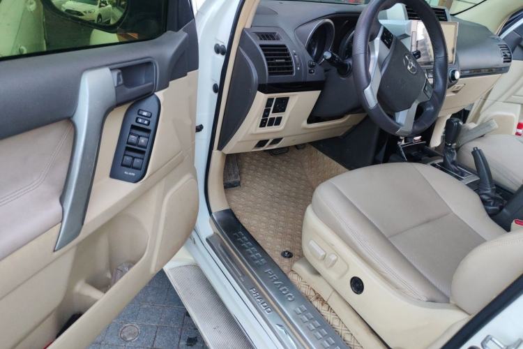 Used Toyota Prado 2017 2.7L Parallel Import Driver Seat