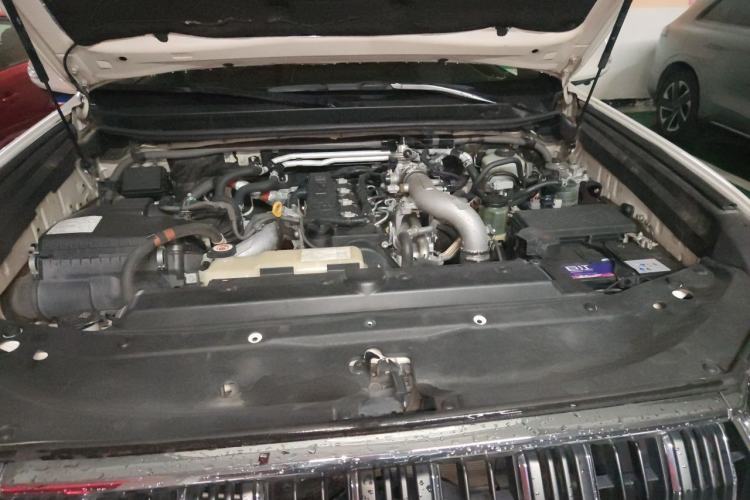 Used Toyota Prado  Engine Bay