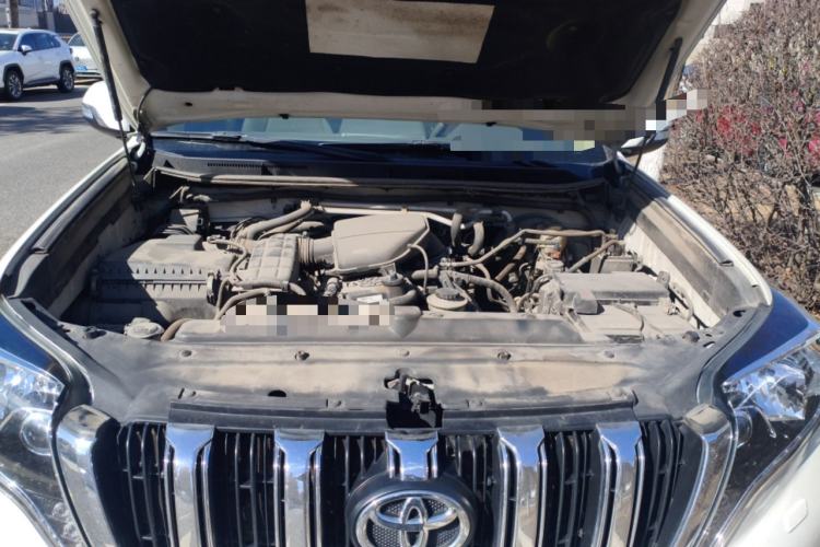 Used Toyota Prado  Engine Bay