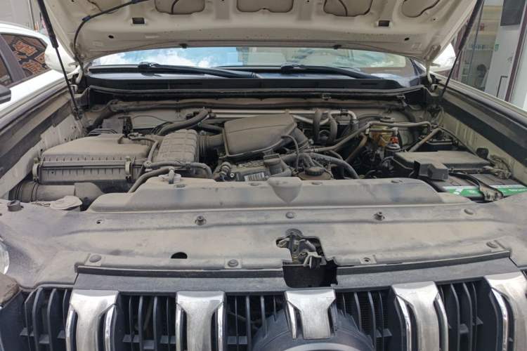 Used Toyota Prado  Engine Bay
