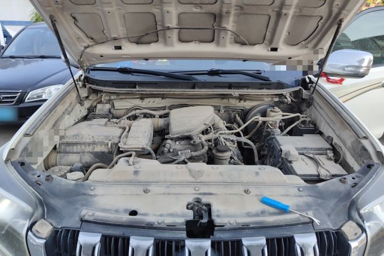Used Toyota Prado  Engine Bay