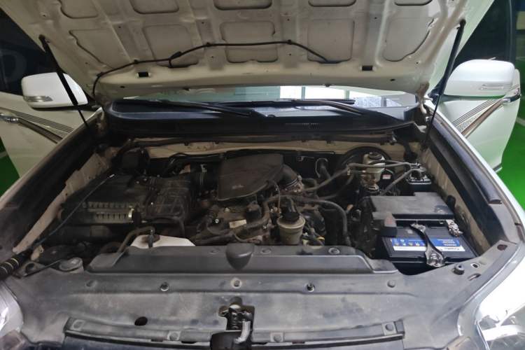 Used Toyota Prado  Engine Bay