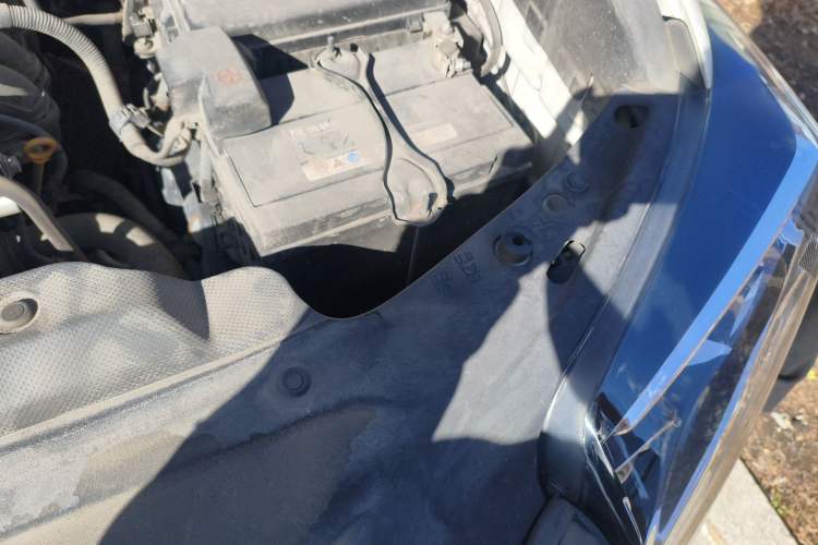 Used Toyota Prado  Engine Bay Left