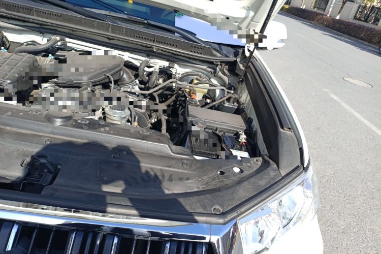 Used Toyota Prado 2017 2.7L Automatic 2700 Gasoline 4x4 7-Seater – Middle East Version Engine Bay Left