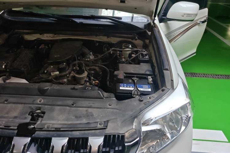 Used Toyota Prado  Engine Bay Left