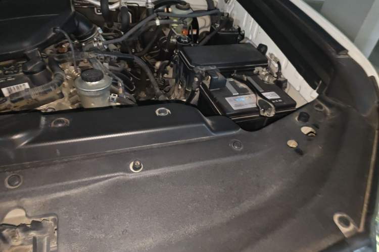 Used Toyota Prado  Engine Bay Left