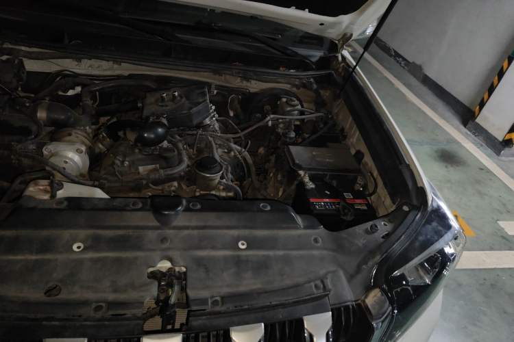 Used Toyota Prado  Engine Bay Left
