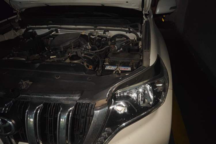 Used Toyota Prado  Engine Bay Left
