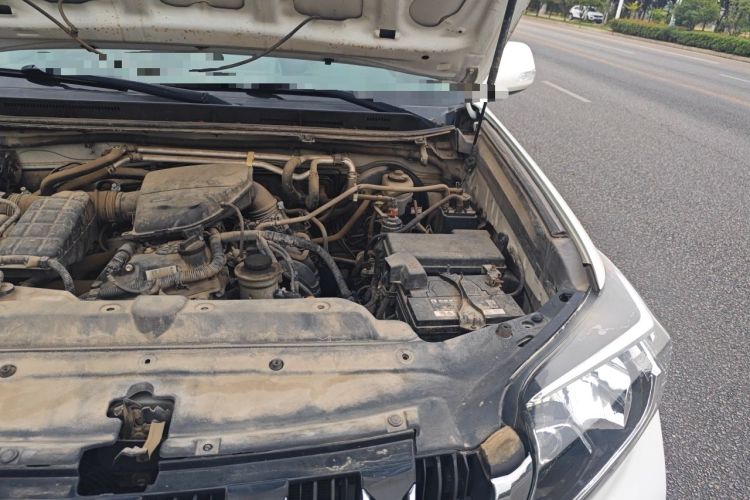 Used Toyota Prado  Engine Bay Left