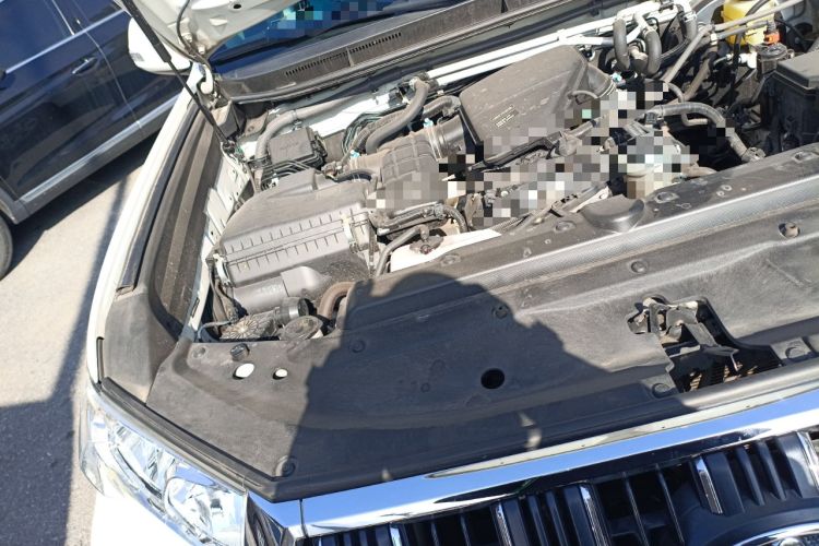 Used Toyota Prado 2017 2.7L Automatic 2700 Gasoline 4x4 7-Seater – Middle East Version Engine Bay Right