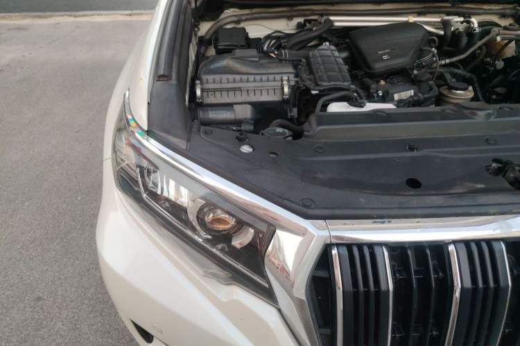 Used Toyota Prado 2017 2.7L Automatic TXL Dual Airbags Underbody Mounting – Middle East Engine Bay Right