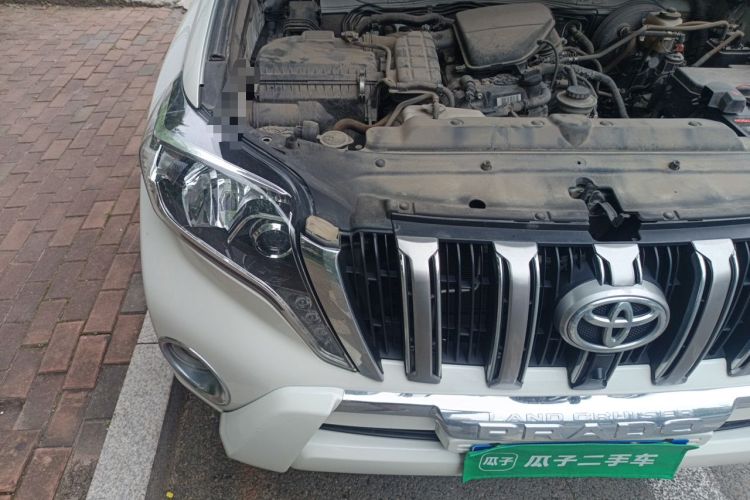 Used Toyota Prado  Engine Bay Right