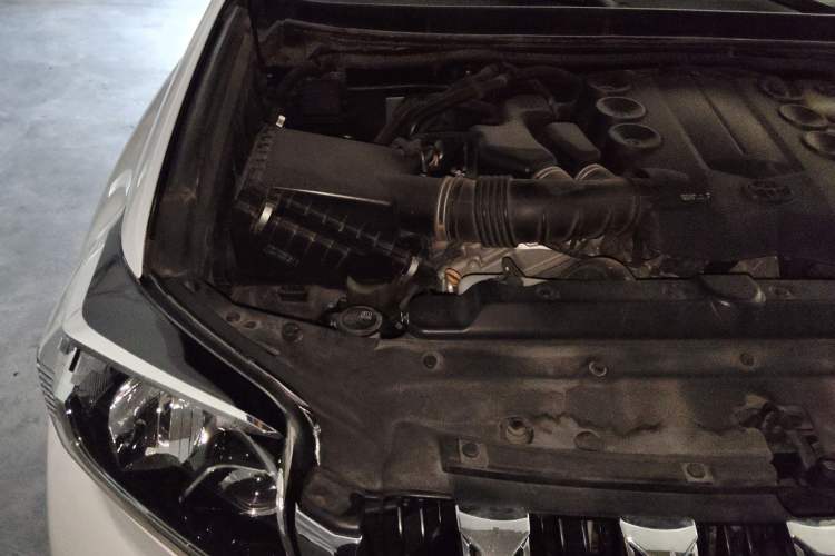 Used Toyota Prado  Engine Bay Right