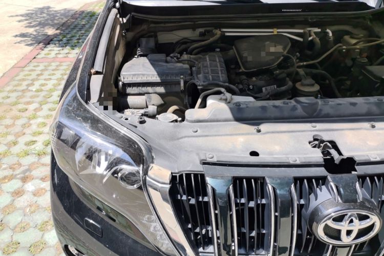 Used Toyota Prado  Engine Bay Right