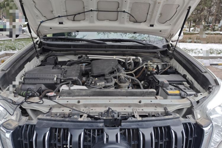 Used Toyota Prado 2017 2700 TX Middle East Edition Engine Bay