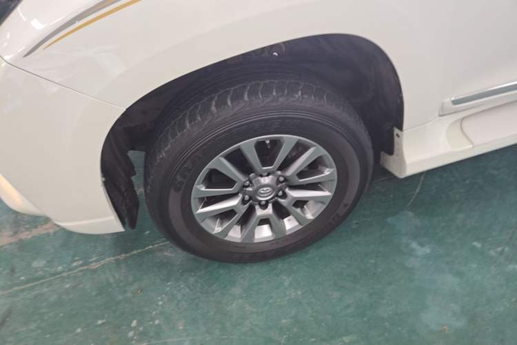 Used Toyota Prado 2017 2700 TXL Middle East Edition Exterior 4