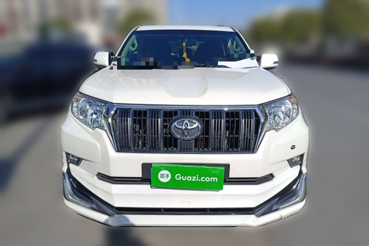 Used Toyota Prado 2017 2.7L Automatic 2700 Gasoline 4x4 7-Seater – Middle East Version Front