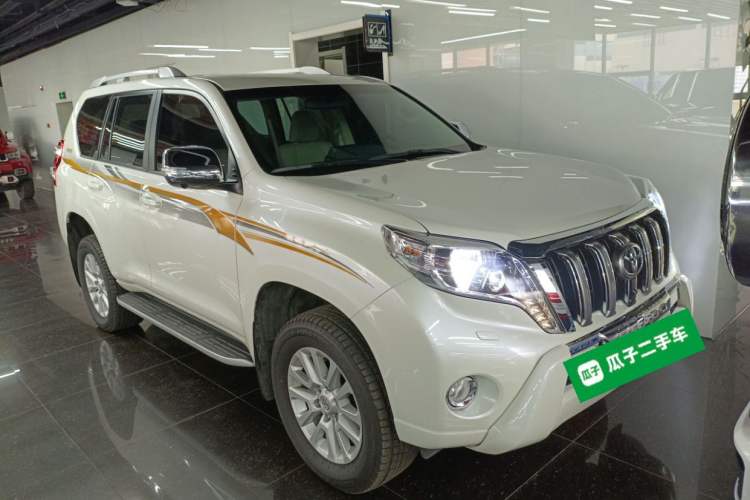 Used Toyota Prado 2017 2.7L Parallel Import Front Right 45 Deg