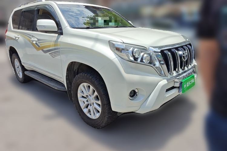 Used Toyota Prado 2017 4000 TXL Dual Airbags Side-Mounted – Middle East Version Front Right 45 Deg