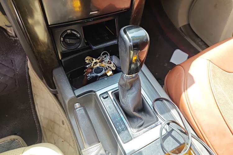 Used Toyota Prado 2017 2700 TXL Middle East Edition Gear Lever