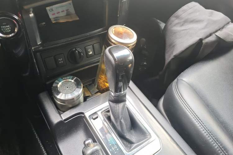 Used Toyota Prado  Gear Lever