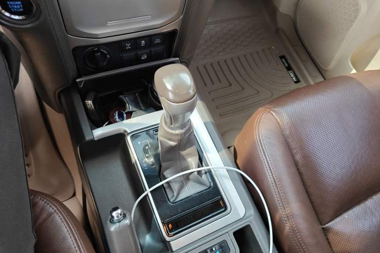 Used Toyota Prado  Gear Lever