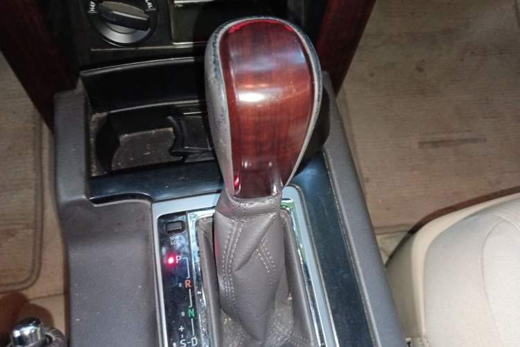 Used Toyota Prado  Gear Lever