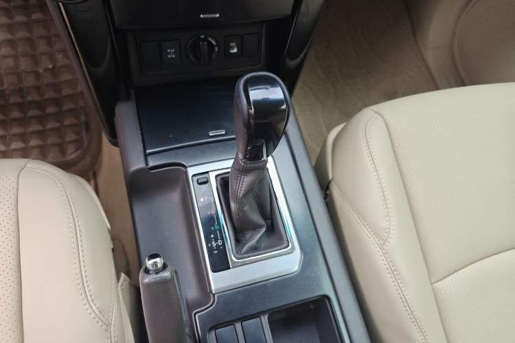 Used Toyota Prado  Gear Lever