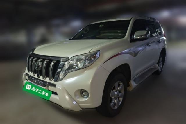 Ojetý Toyota Prado 17 Prado 2.7 7-seater (Middle East version)