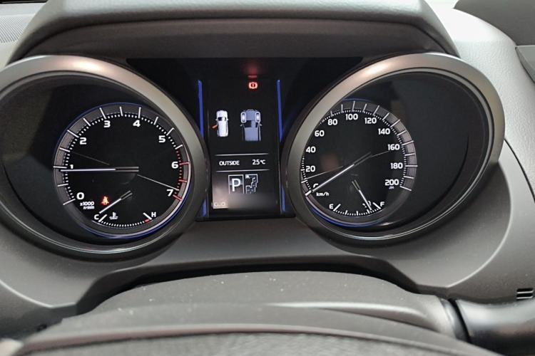 Used Toyota Prado 2017 2700 VX with Nine Airbags Outboard Mount – Middle East Version Instrument Cluster