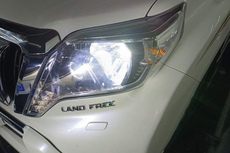 Used Toyota Prado 2017 2.7L Parallel Import Left Front Headlight