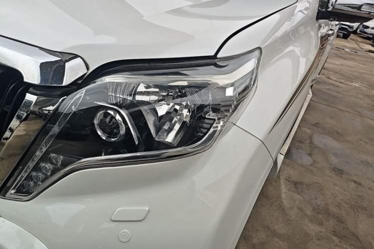 Used Toyota Prado 2017 2.7L Parallel Import Left Front Headlight