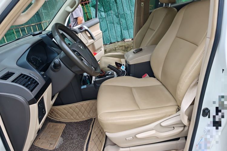Used Toyota Prado 2017 4.0L U.S.-Spec Version 7 Seats Left Front Seat